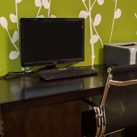 Sleep Inn & Suites Harbour Pointe Brandermill Ngoại thất bức ảnh