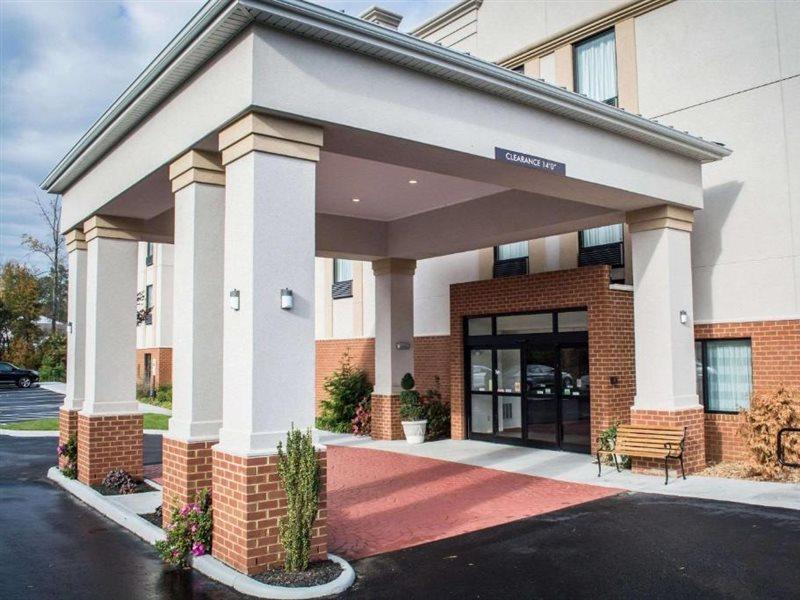Sleep Inn & Suites Harbour Pointe Brandermill Ngoại thất bức ảnh