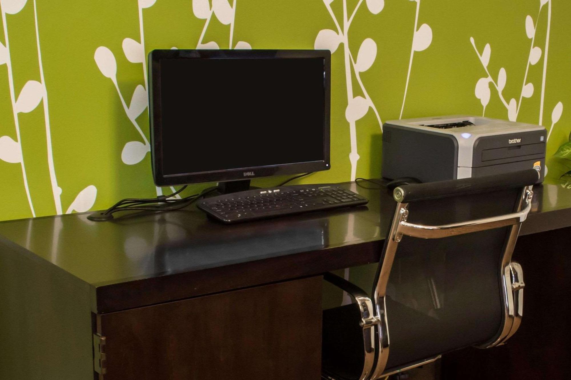 Sleep Inn & Suites Harbour Pointe Brandermill Ngoại thất bức ảnh