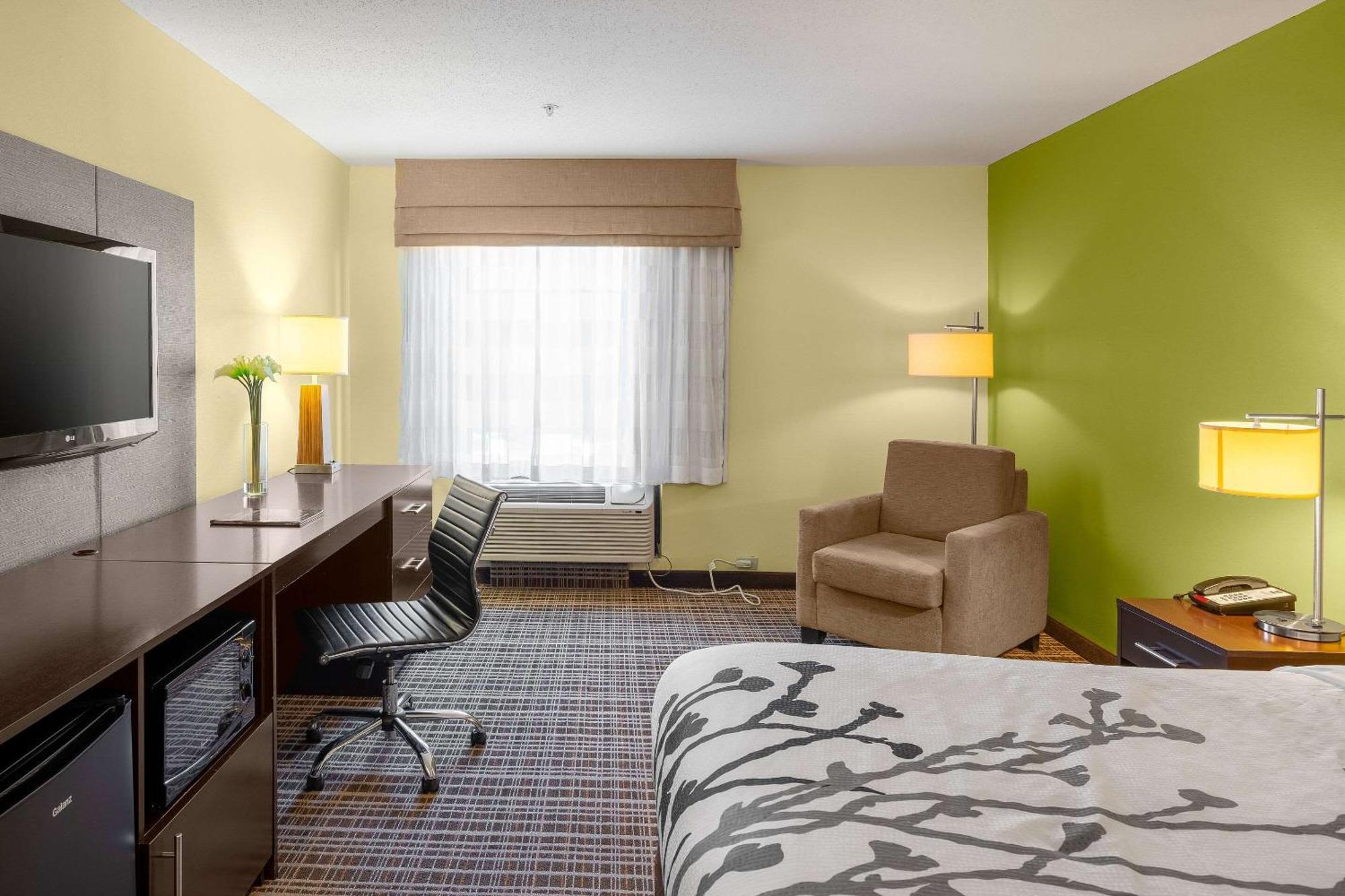 Sleep Inn & Suites Harbour Pointe Brandermill Ngoại thất bức ảnh